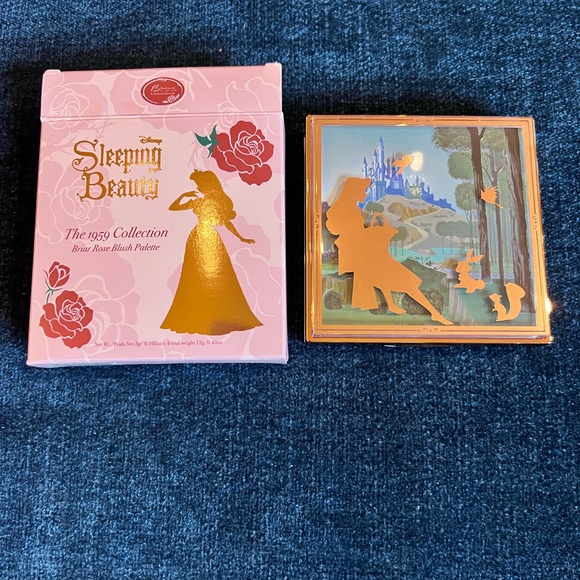 Disney Sleeping Beauty 1959 makeup & mirror collection from Besame. Sold Out! - Picture 11 of 15